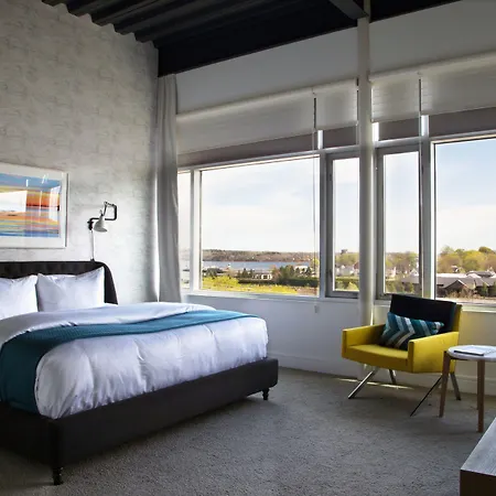 250 Main Hotel-2